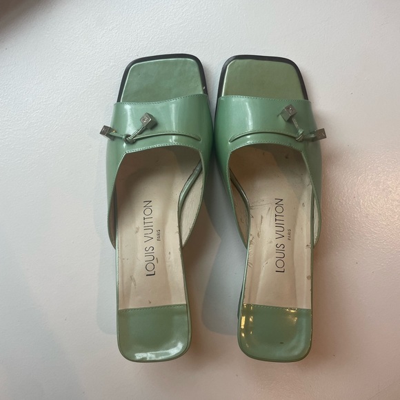 Louis Vuitton Block Mules Avocado Green Patent Leather Logo Dice Charms Vintage - Picture 3 of 5